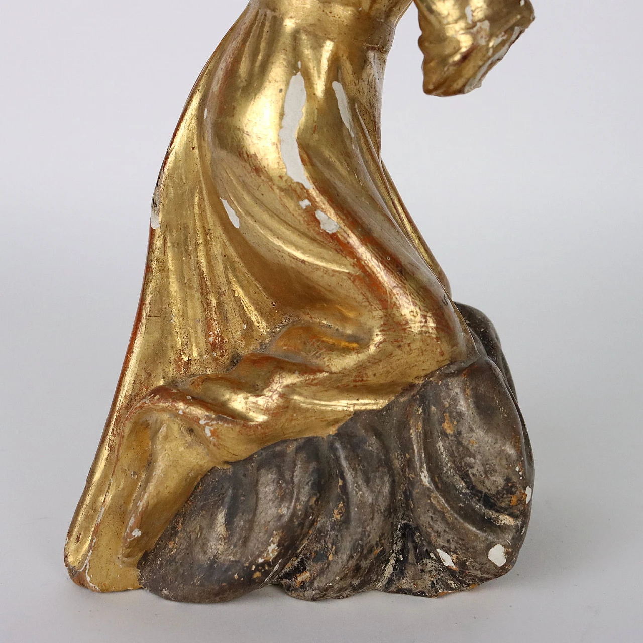 Angel, gilded and silver-plated carved wooden sculpture, 19th century 6