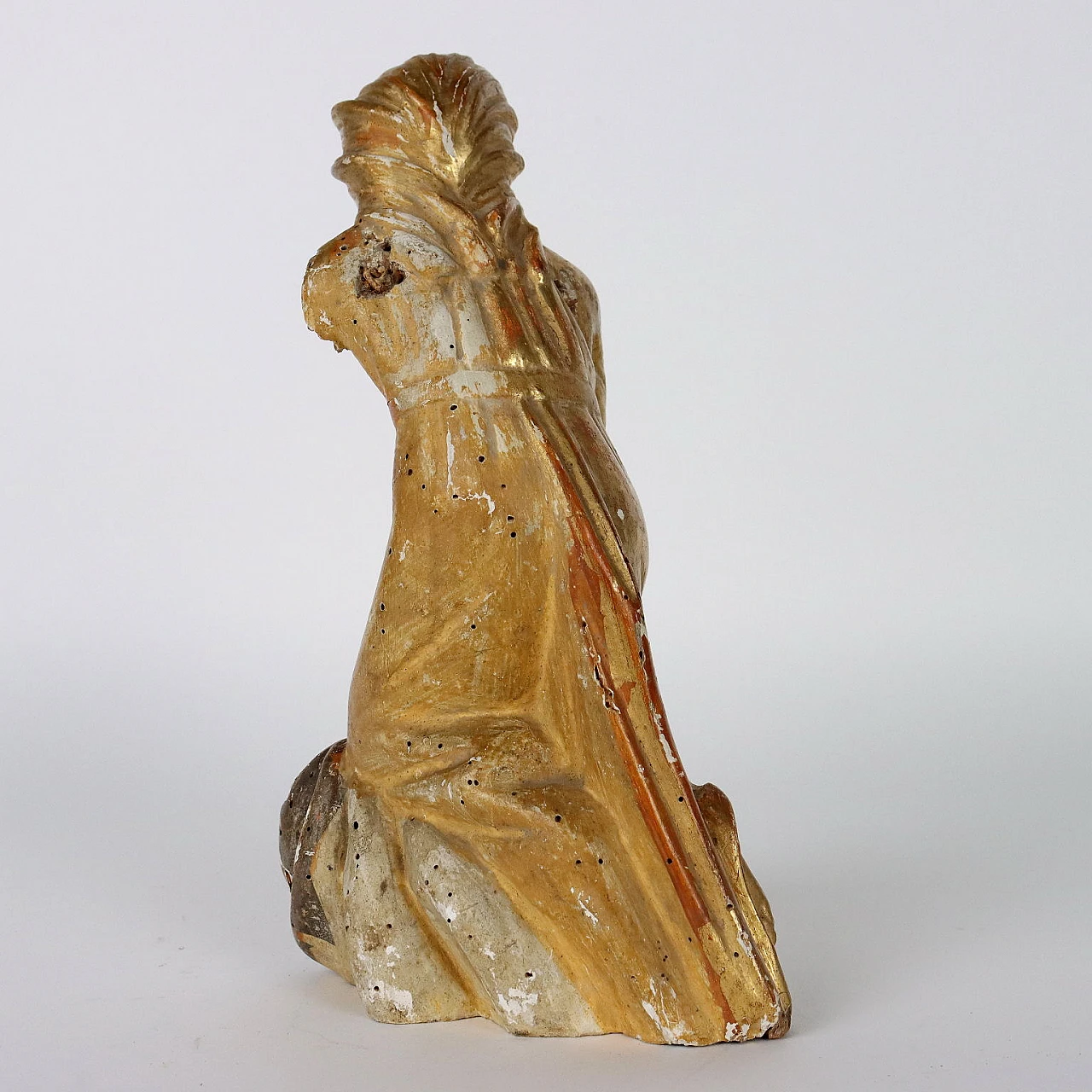 Angel, gilded and silver-plated carved wooden sculpture, 19th century 8