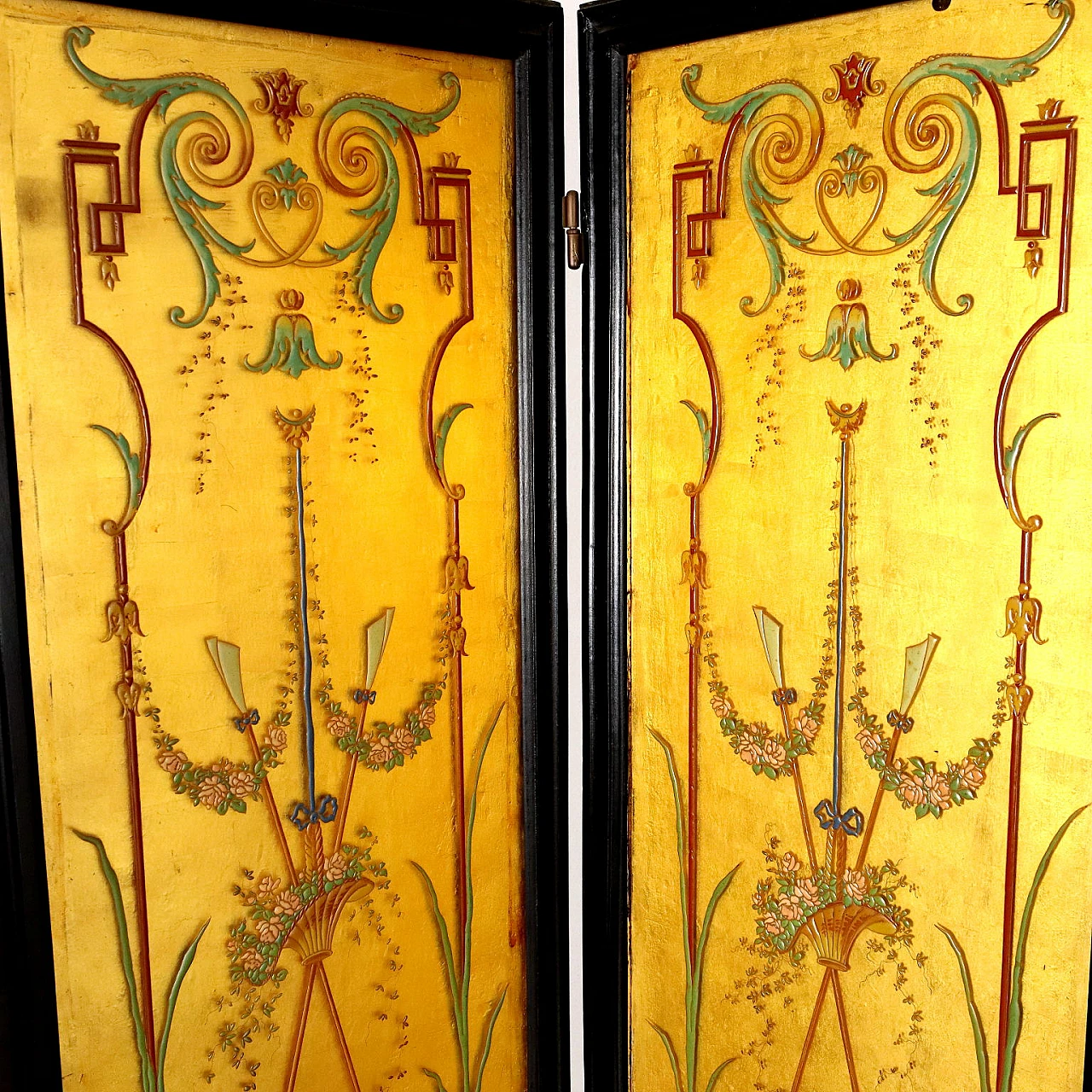 Folding screen in ebonized wood and glass with gold leaf 3