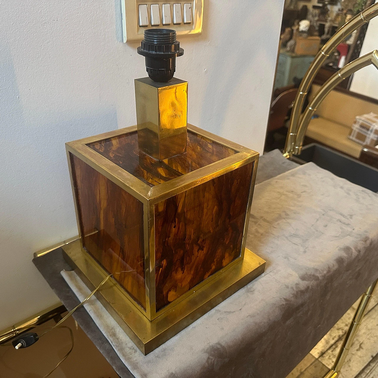 Square table lamp base in brass & faux tortoiseshell lucite, 1970s 5