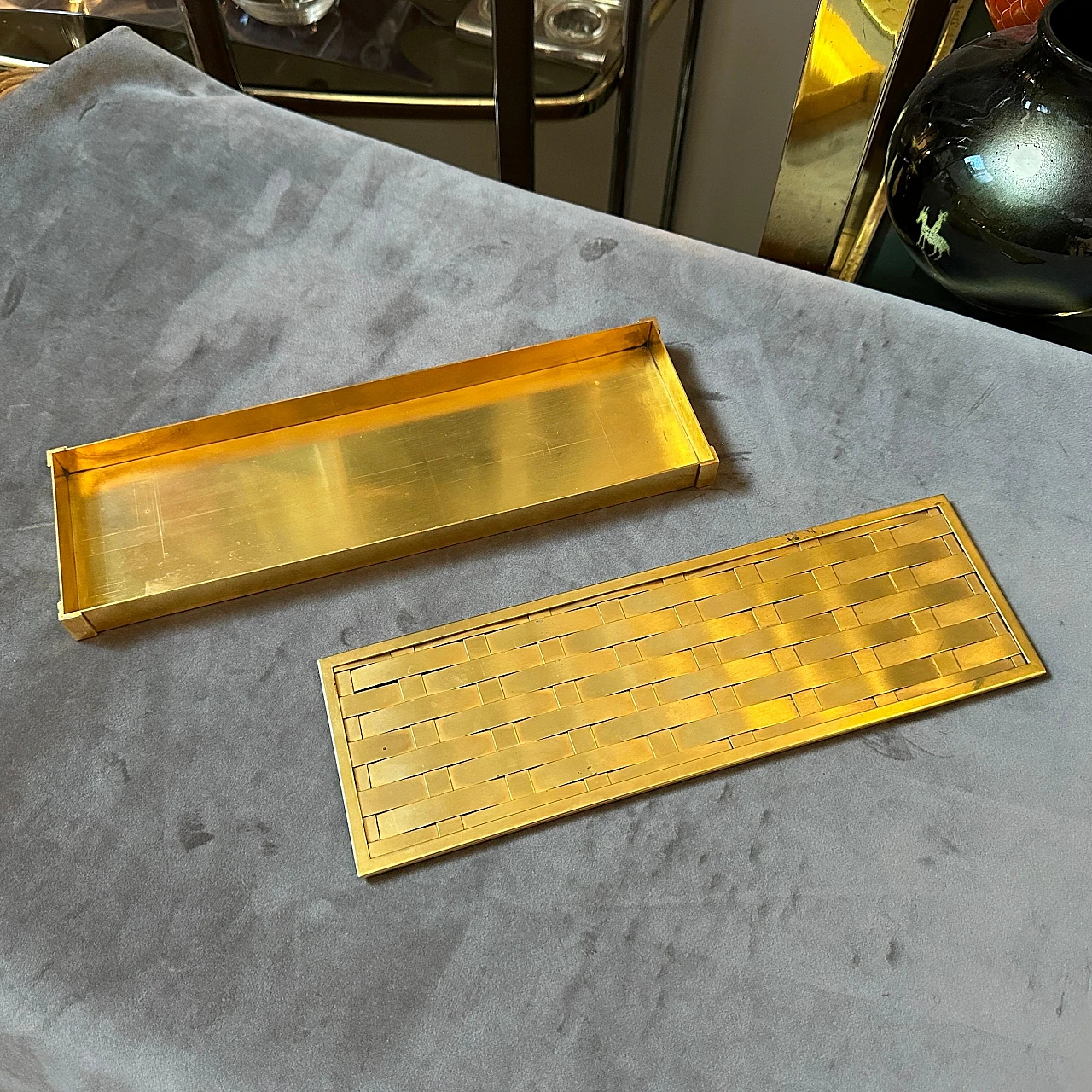 Rectangular sigarette box in solid brass, 1950s 11