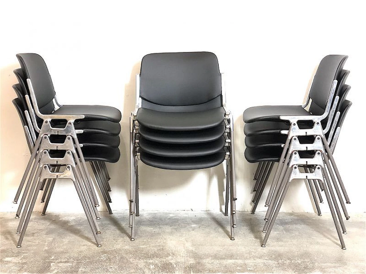 12 DSC 106 chairs by Giancarlo Piretti for Anonima Castelli, 1960s 20