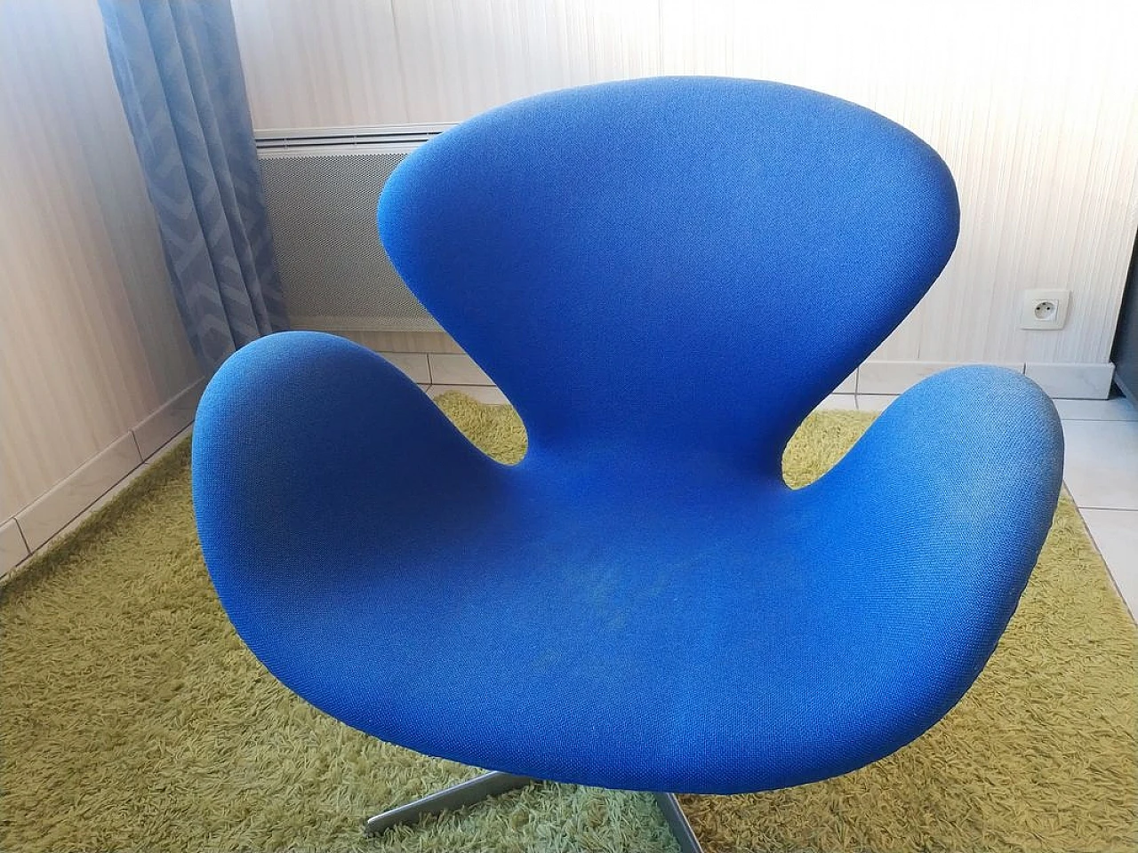 Sedia SWAN 3320 in tessuto di Arne Jacobsen per Fritz Hansen, 1995 1