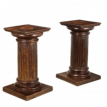 Pair of beechwood statue-holder columns with square base, 19th century