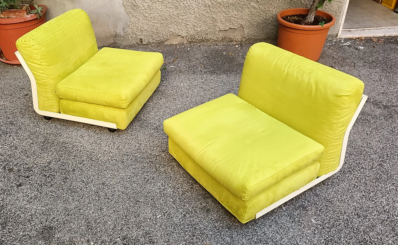 Pair of yellow Amanta armchairs by Mario Bellini for C&B, 1960s 5