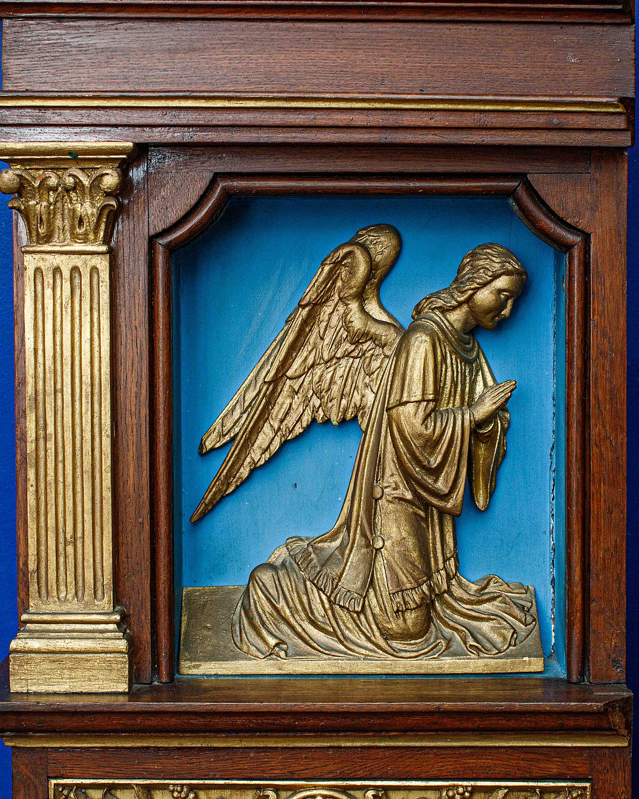 Pair of walnut niches with bas-reliefs of archangels, mid-19th century 6