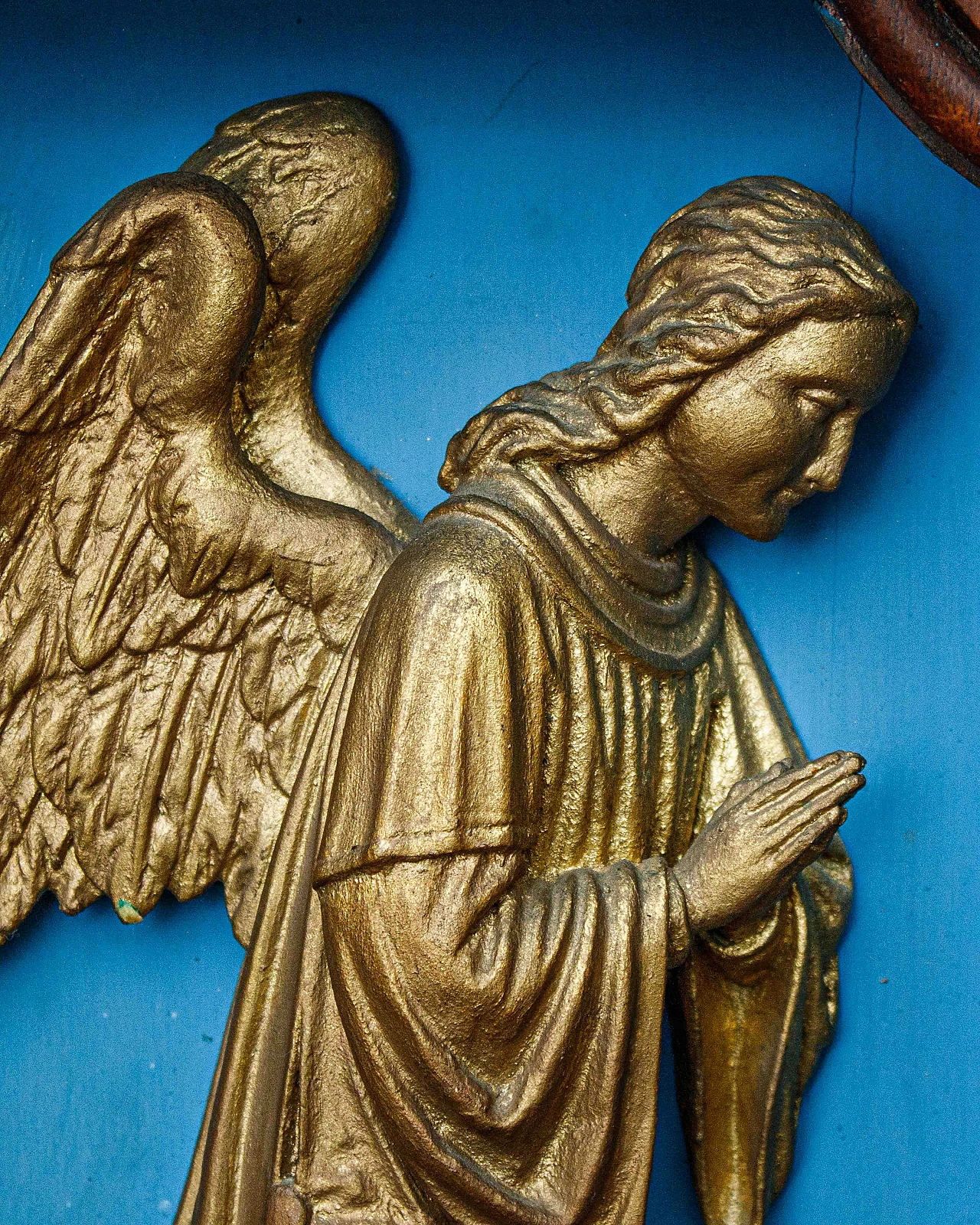 Pair of walnut niches with bas-reliefs of archangels, mid-19th century 10