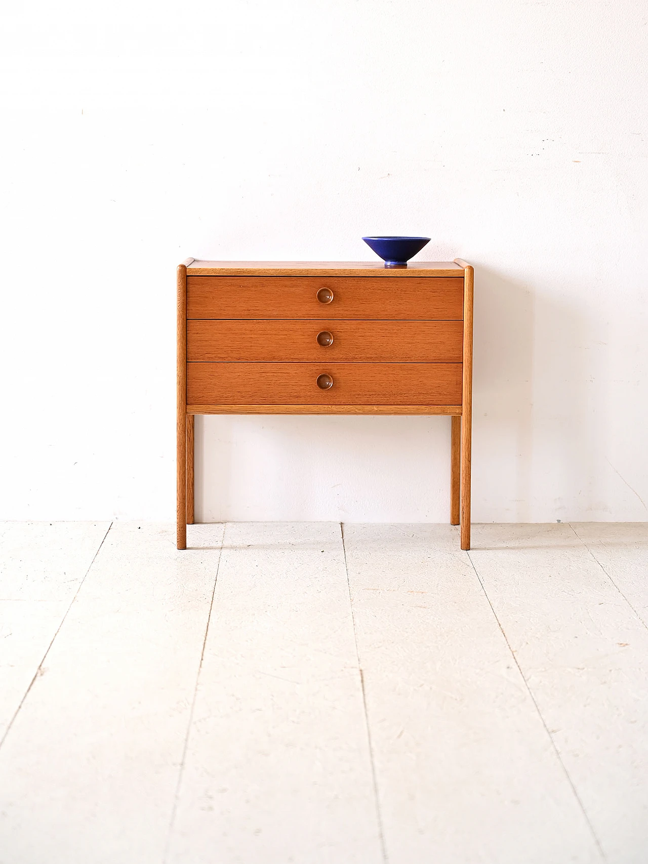 Scandinavian oak and teak bedside table, 1960s 2