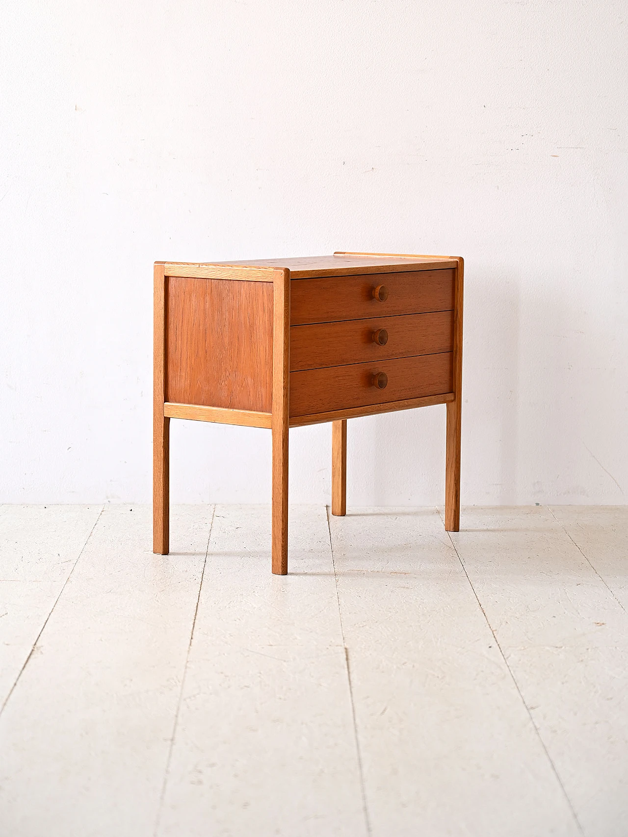 Scandinavian oak and teak bedside table, 1960s 3