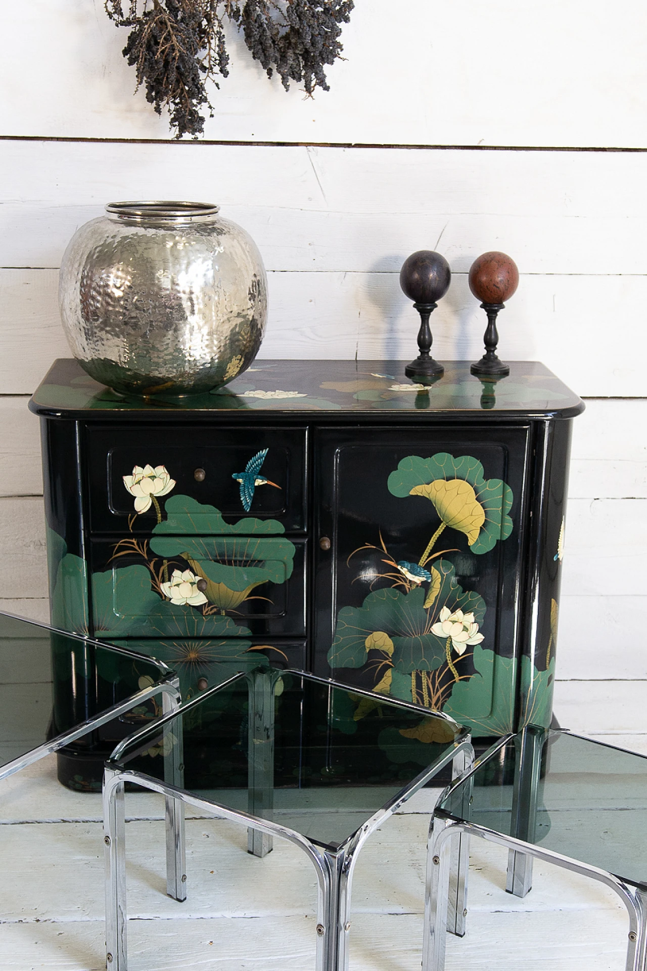 3 Nesting tables in chromed metal and smoked glass, 1970s 8