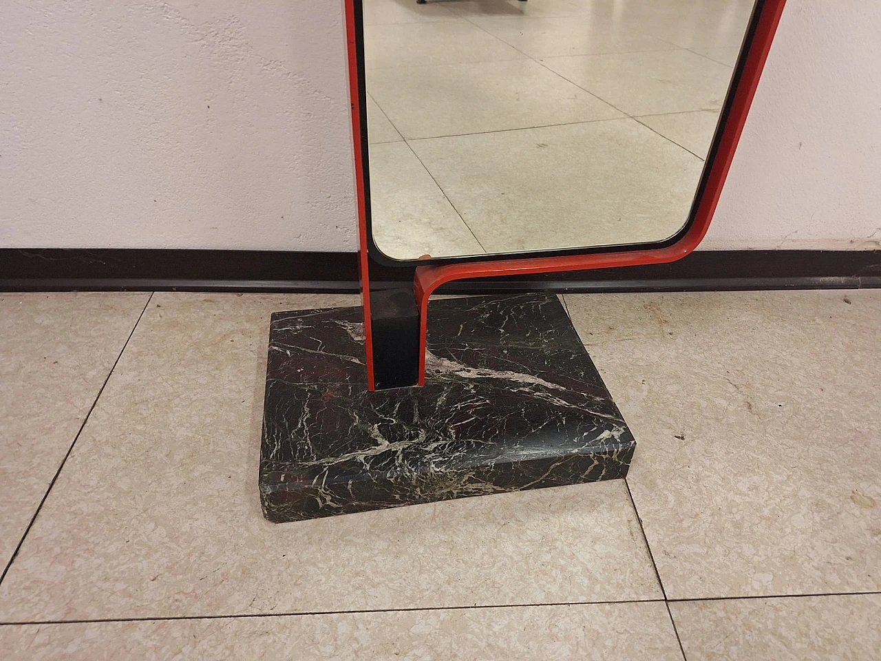 Floor mirror with marble base & red iron structure, 1970s 4