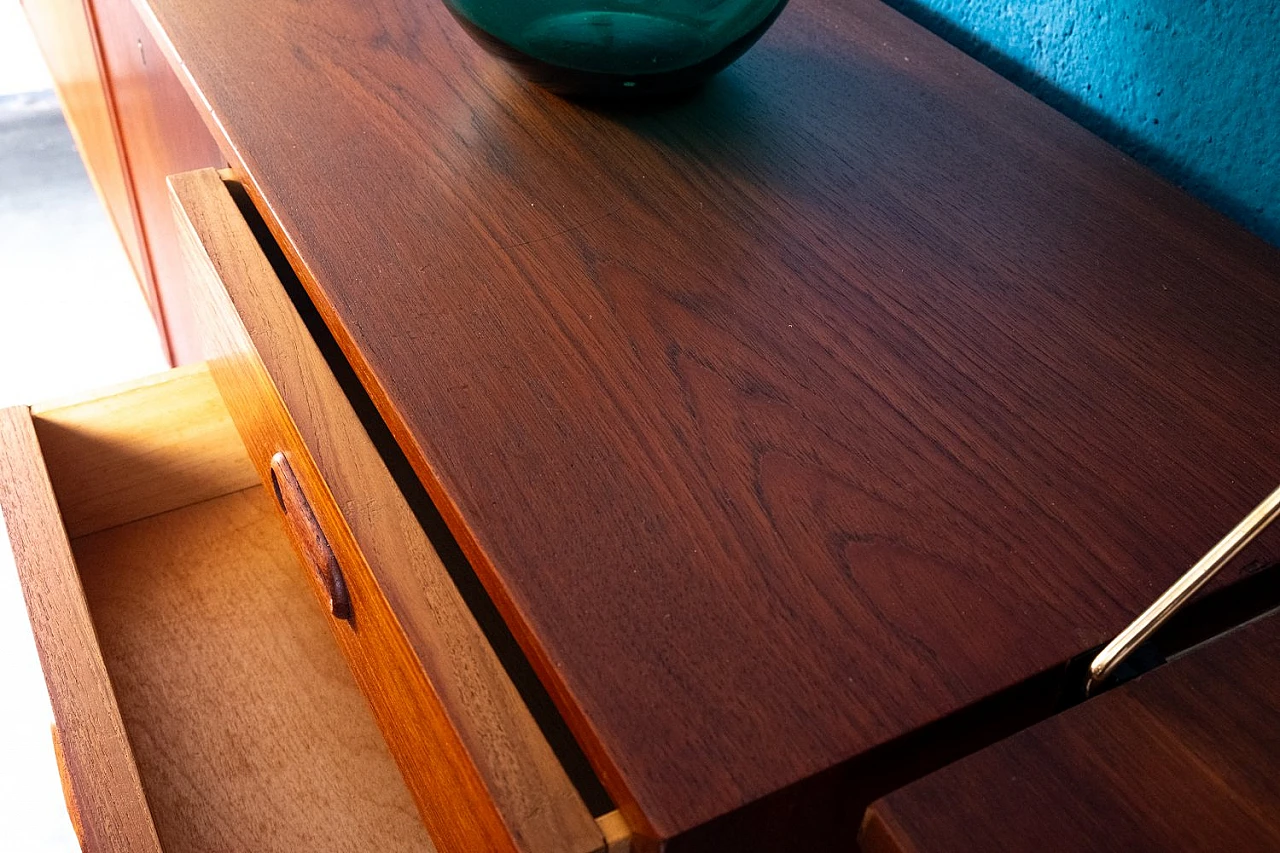 Teak bookcase by Hans Olsen, 1960s 8