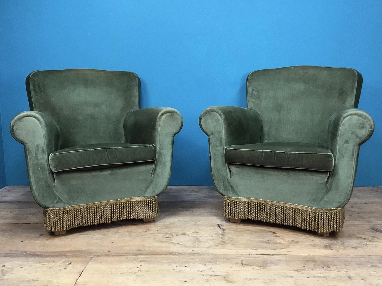 Pair of green velvet Bergère armchairs with fringes, 1950s 1