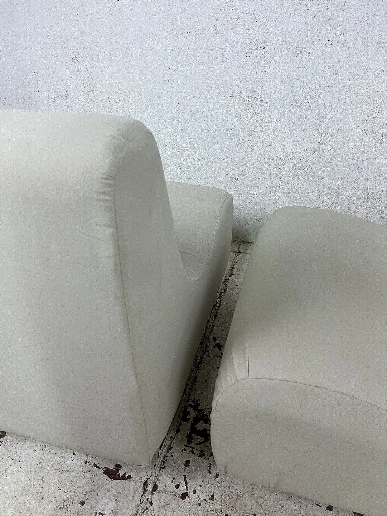 Pair of Space Age white fabric armchairs, 1970s 6