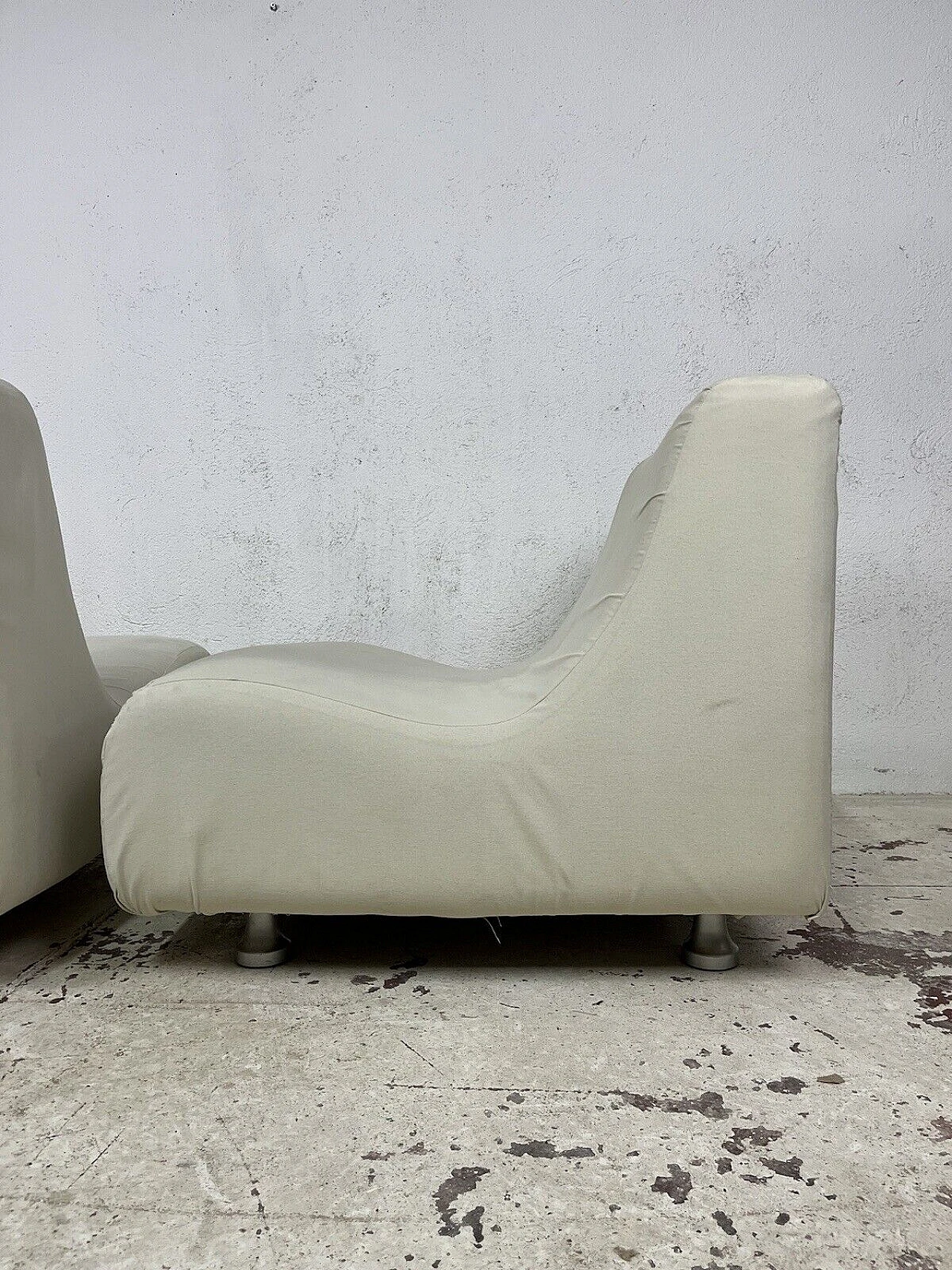 Pair of Space Age white fabric armchairs, 1970s 8