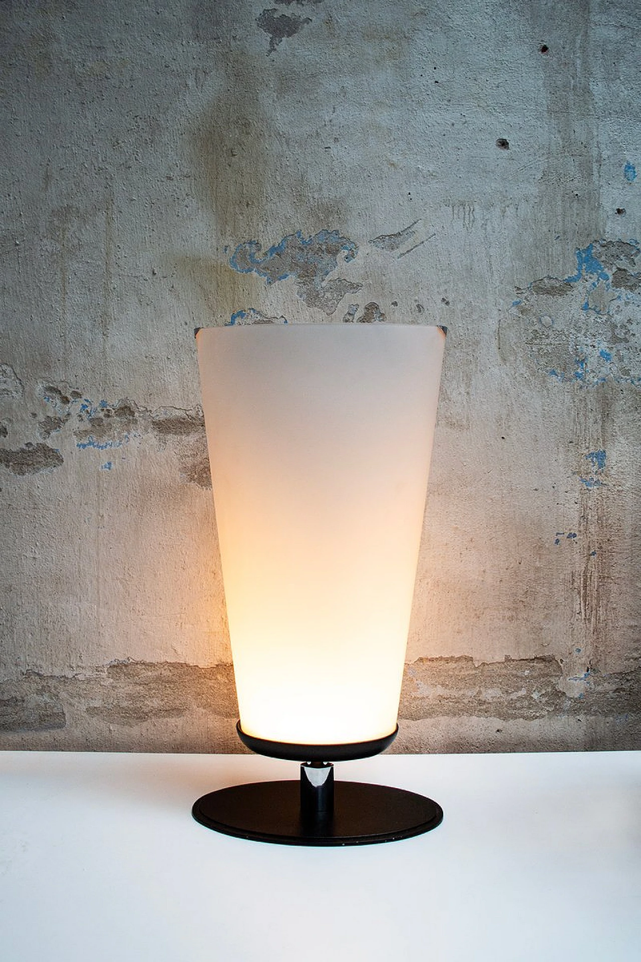 Vittoria lamp by Toso, Massari & Associati for Leucos, 1992 2