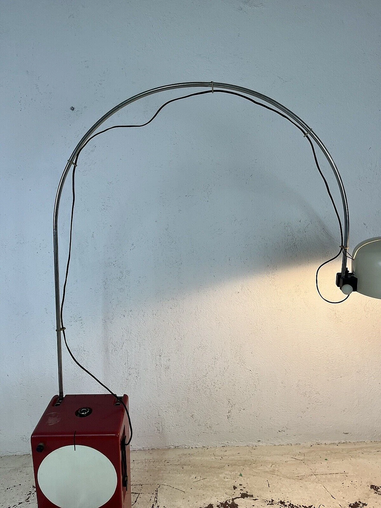 Plastic and metal floor lamp by Joe Colombo, 1960s 9