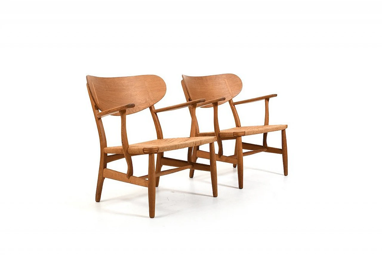 Pair of CH-22 armchairs by H. J. Wegner for Carl Hansen & Søn., 1950s 4