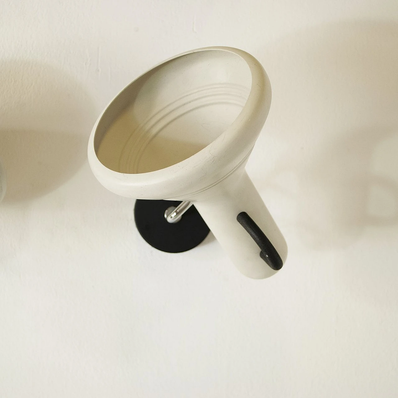 Funnel-shaped wall light in metal in the style of A. Mendini, 1970s 4