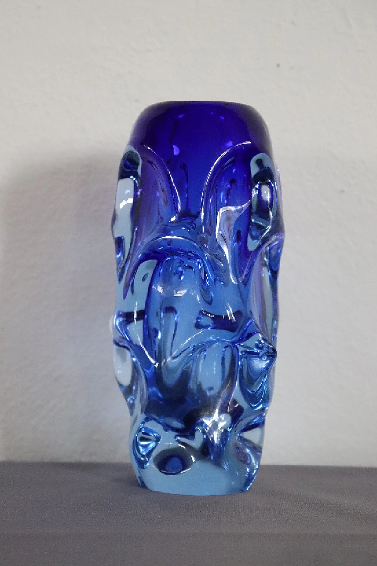 Blue blown glass vase by Börne Augustsson, 1940s 3