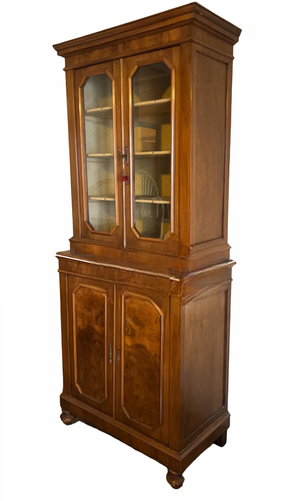 Credenza bipartita in noce con vetrina in stile Carlo X, '800 4