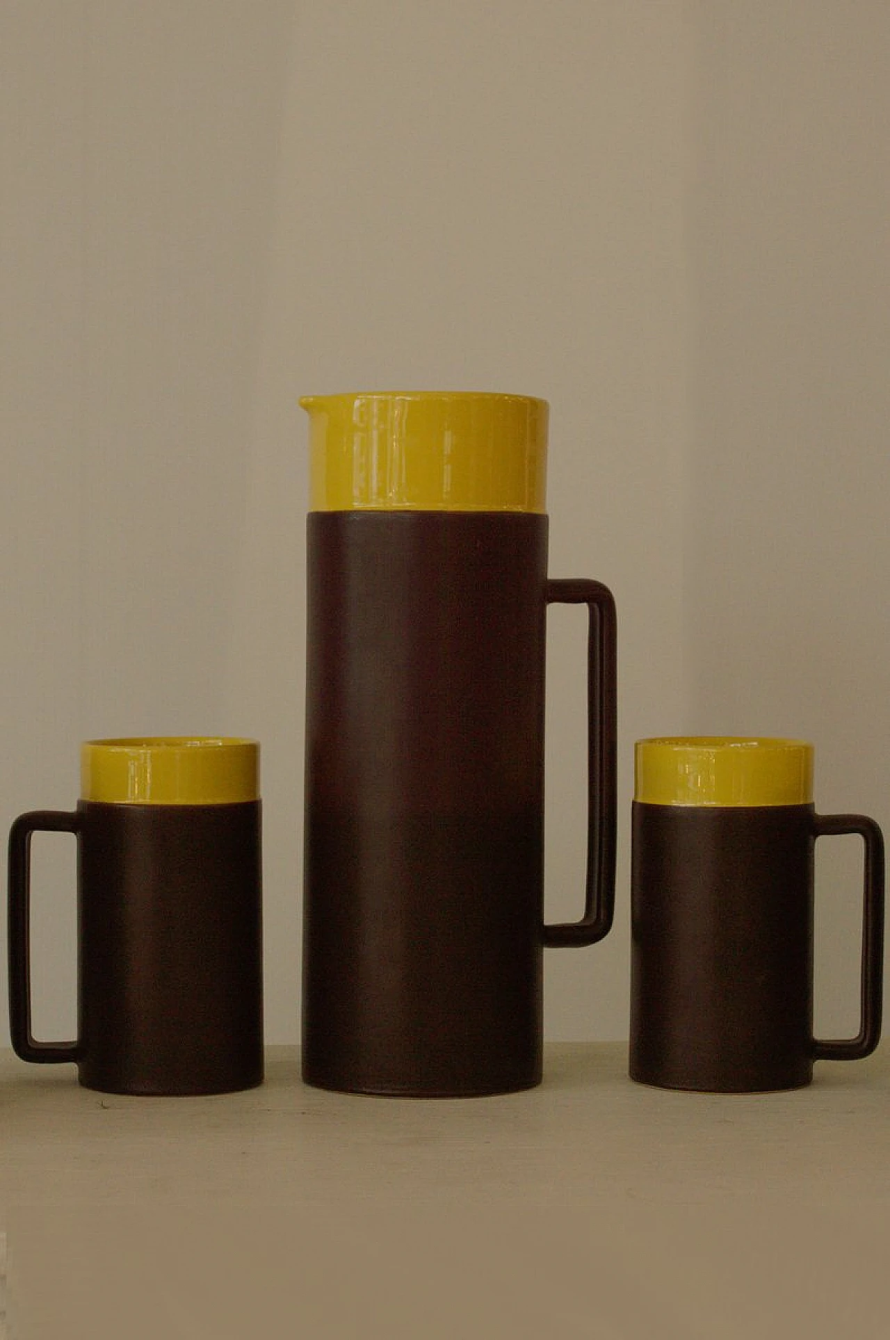 Brown & yellow ceramic cups and jug by Rometti, 1930s 3