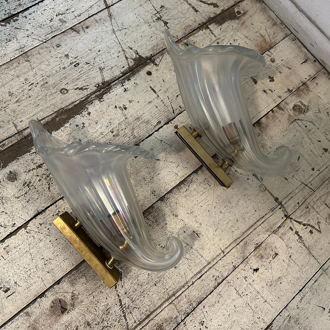 Pair of opalescent Murano glass wall lights by Seguso, 1940s 6