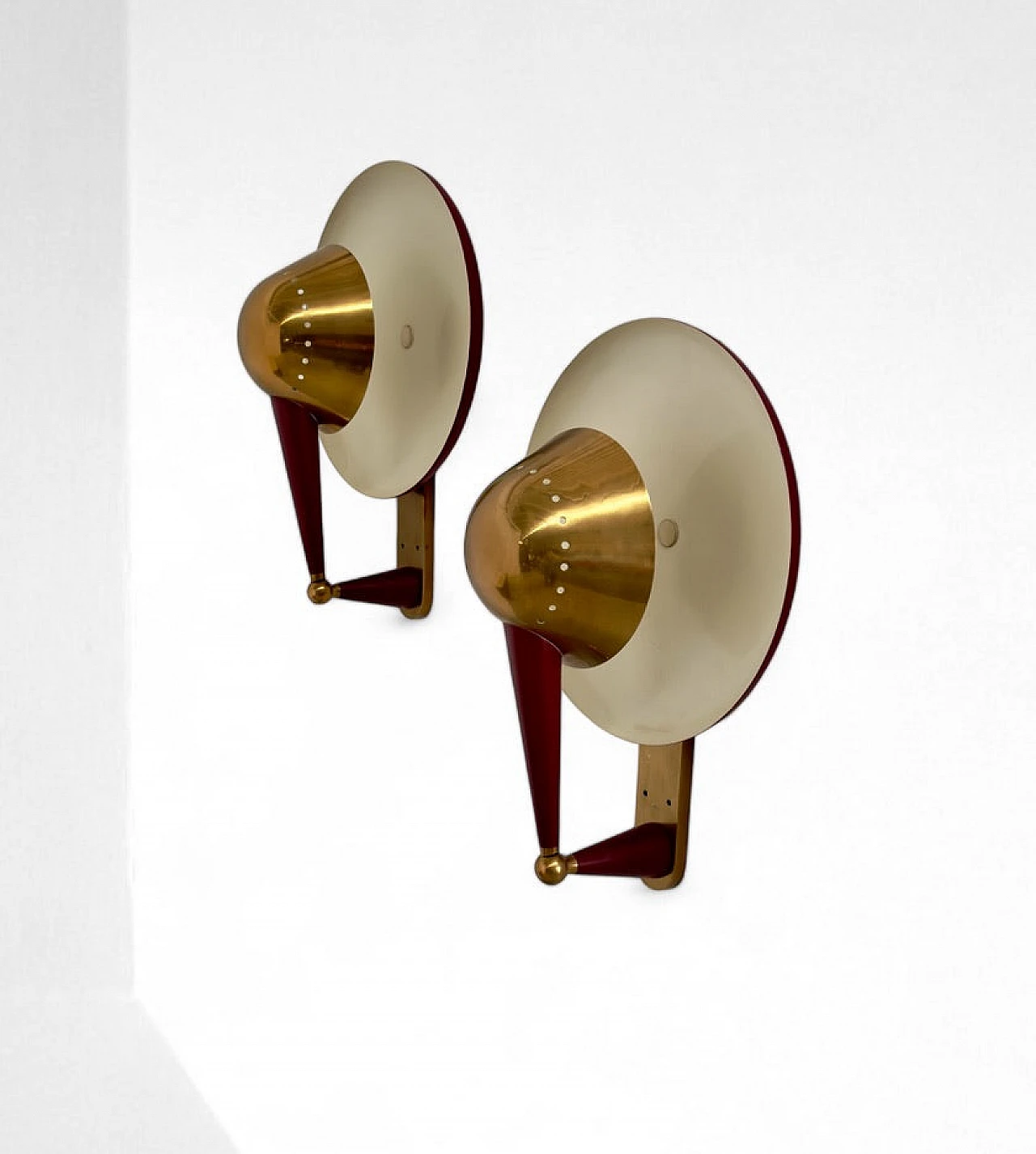 Pair of brass and aluminium wall lights by Stilnovo, 1950s 8