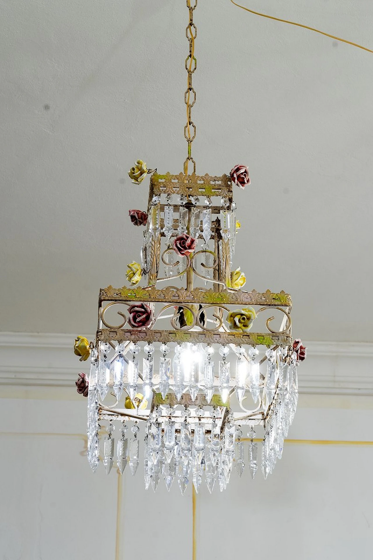 Empire style chandelier in golden metal with porcelain flowers, 1950s 3