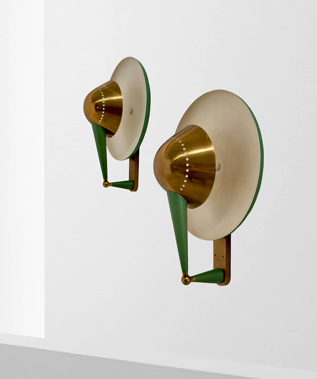 Pair of brass and green aluminium wall lamps by Stilnovo, 1950s 4