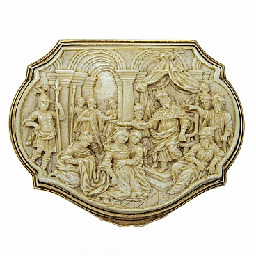 Snuff box in gilded wood and ivory, 18th century