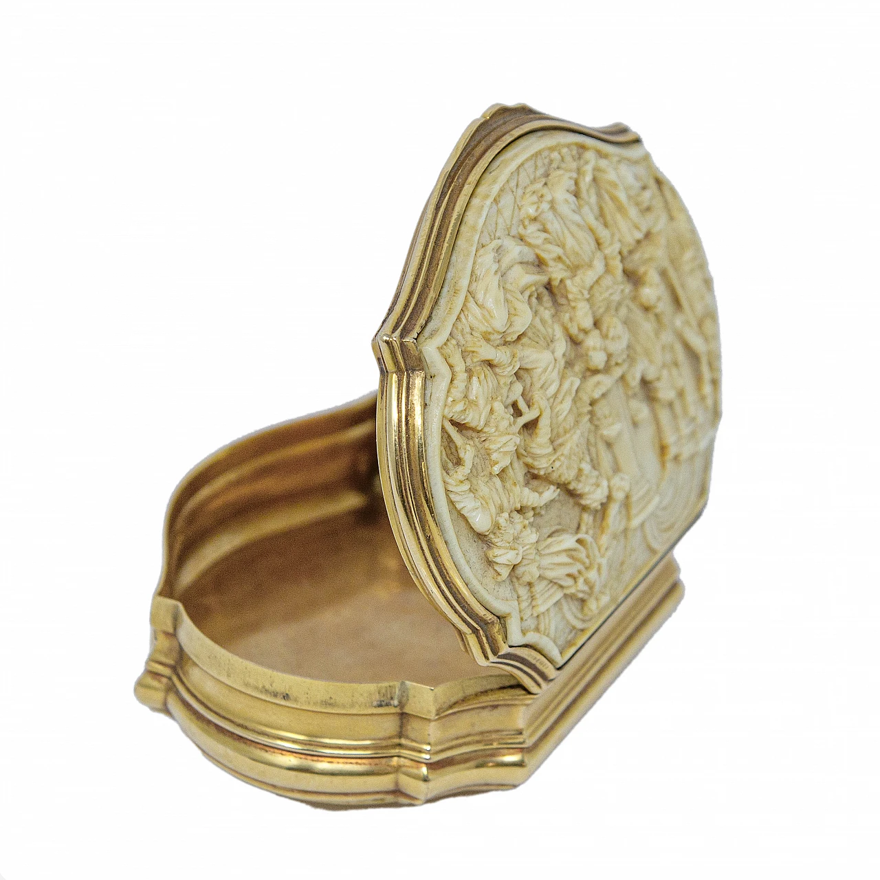 Snuff box in gilded wood and ivory, 18th century 11