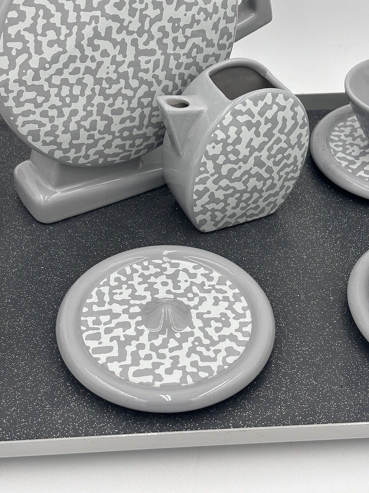 Coffee set in Memphis ceramics, 1980s 7