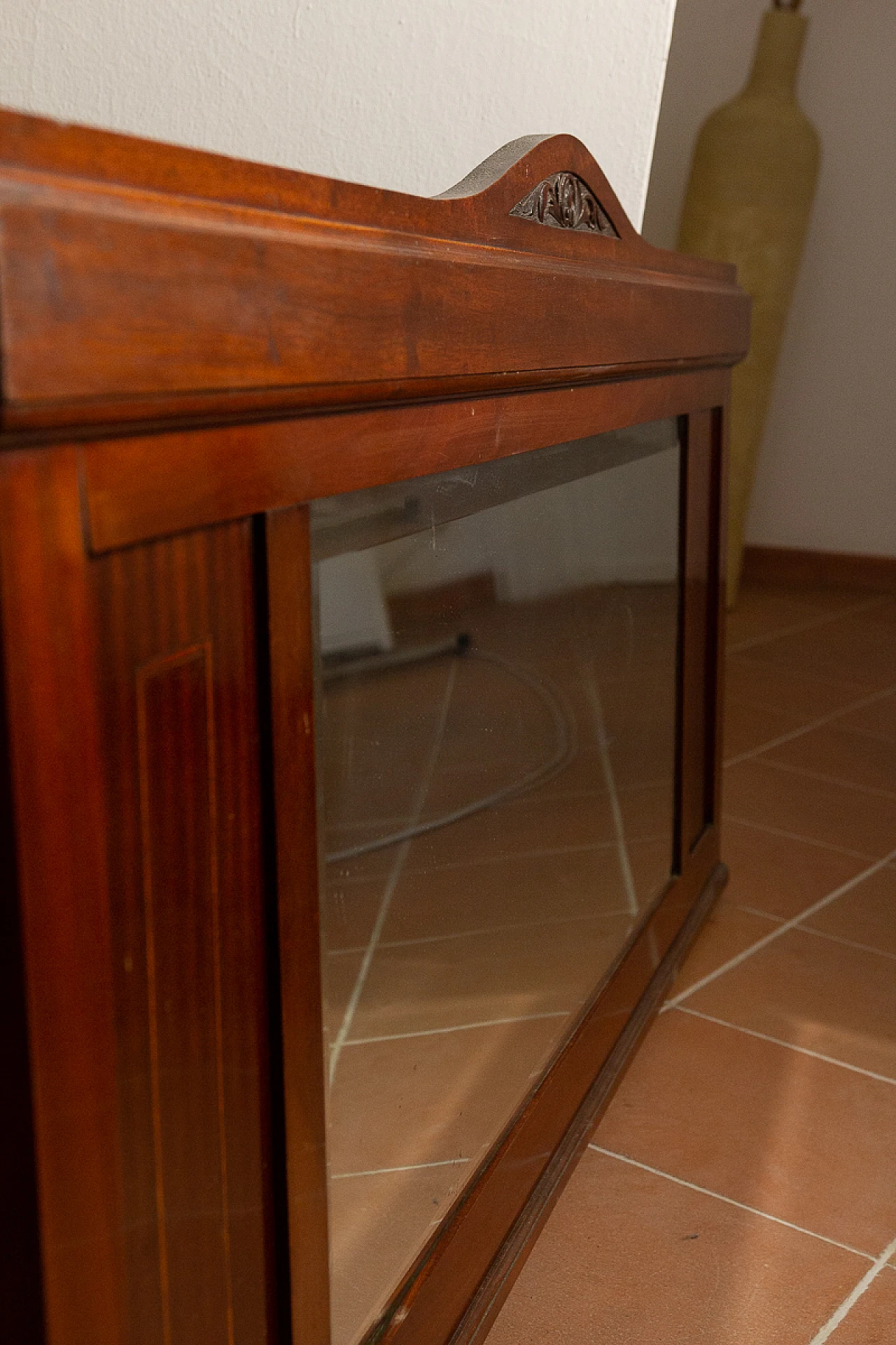 Credenza Liberty in noce impiallacciato rovere con specchio, anni '40 4