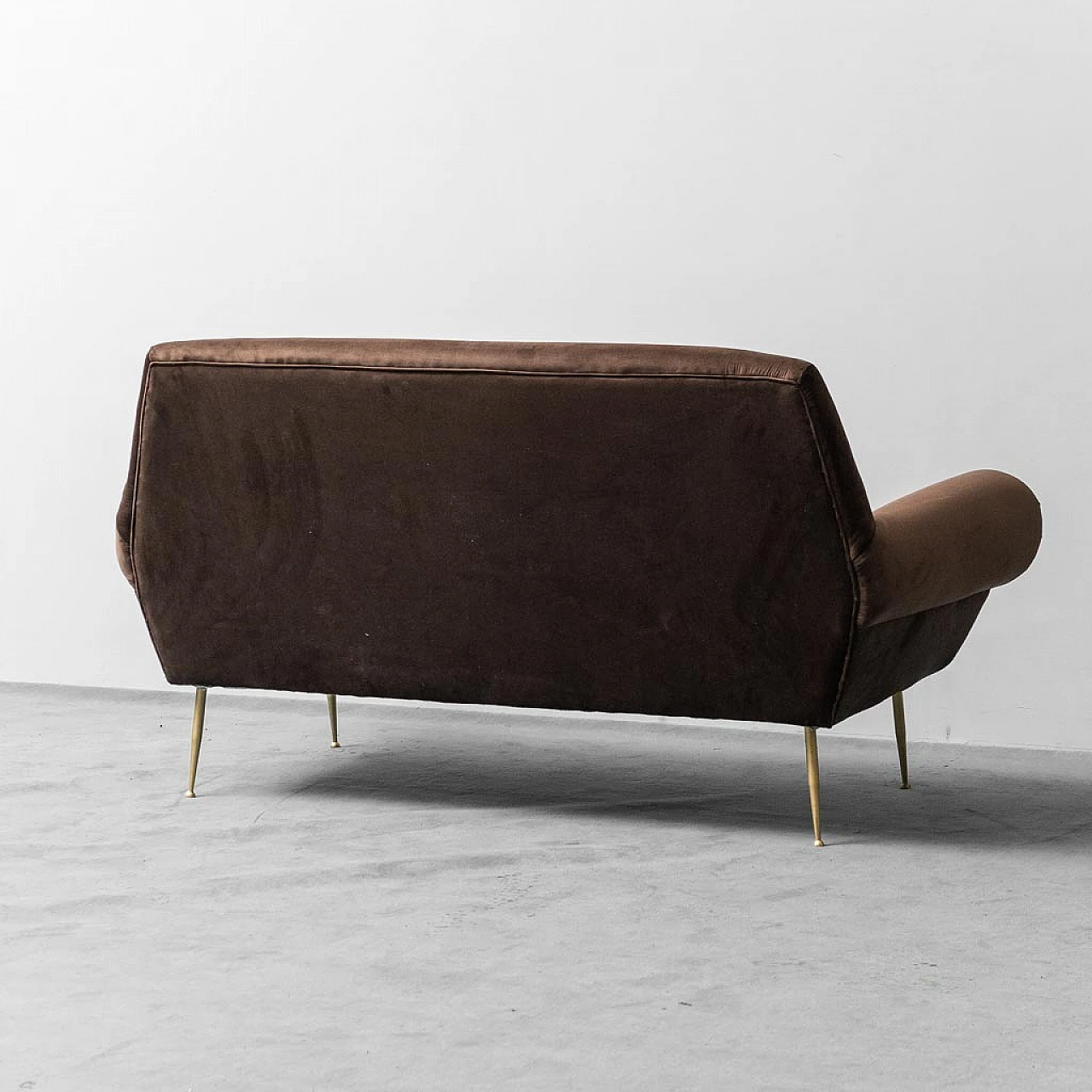 Three-seater velvet sofa by Gigi Radice for Minotti, 1950s 8