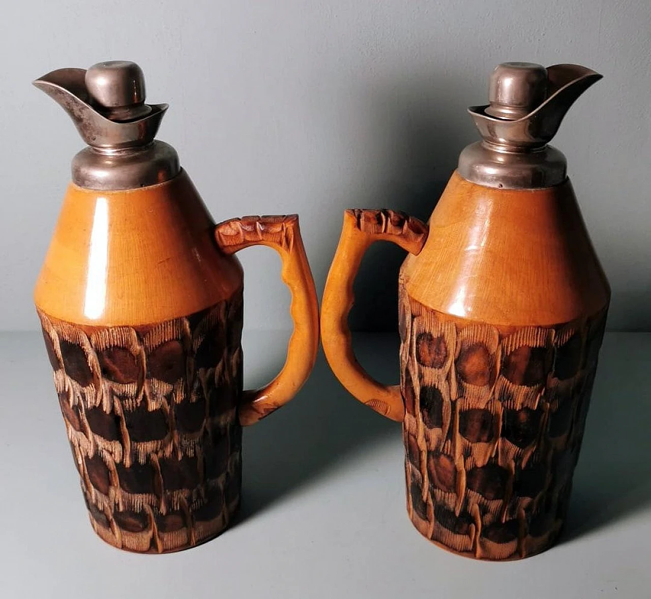 Pair of thermal jugs by Aldo Tura for Macabo, 1950s 3