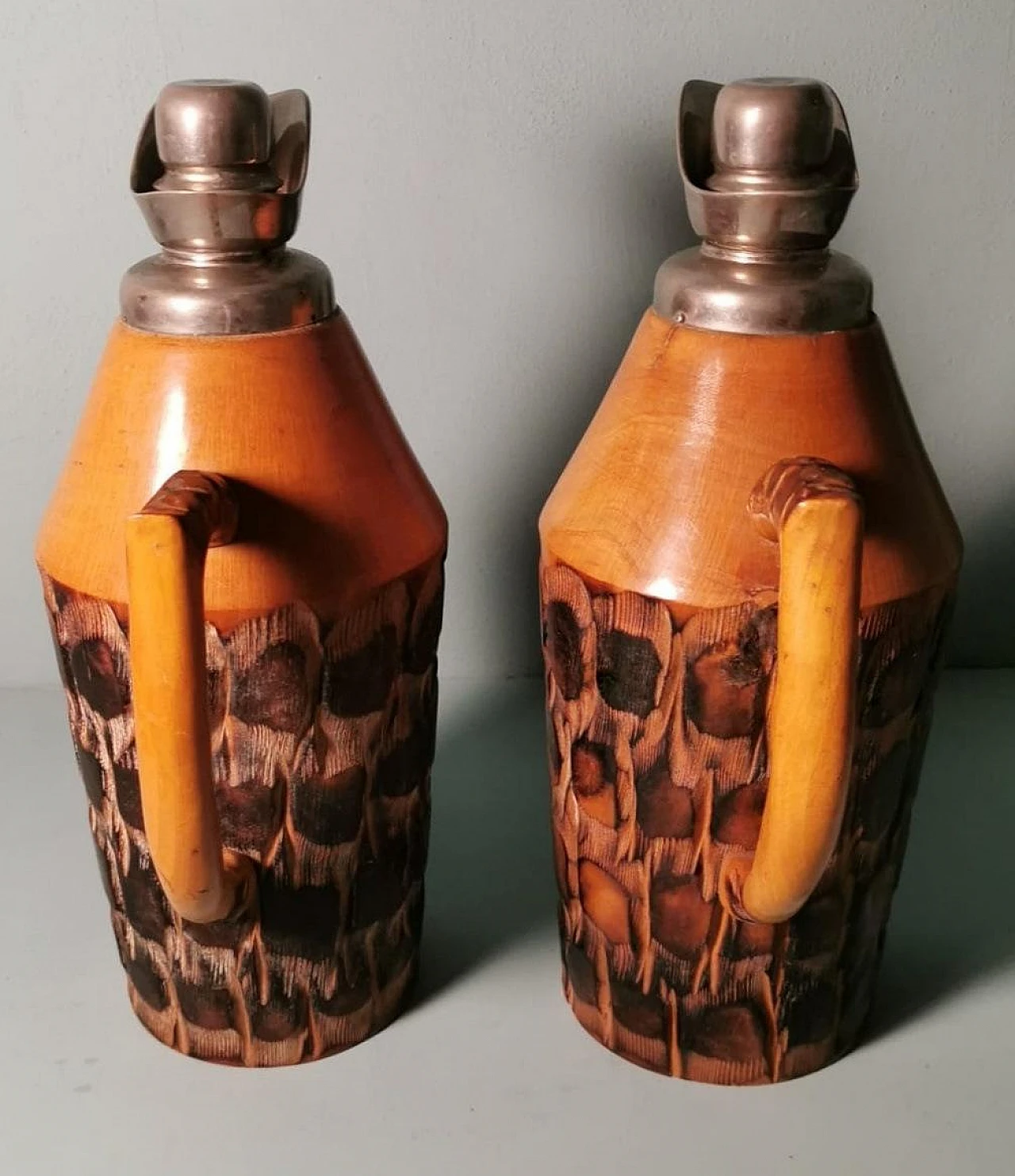 Pair of thermal jugs by Aldo Tura for Macabo, 1950s 4