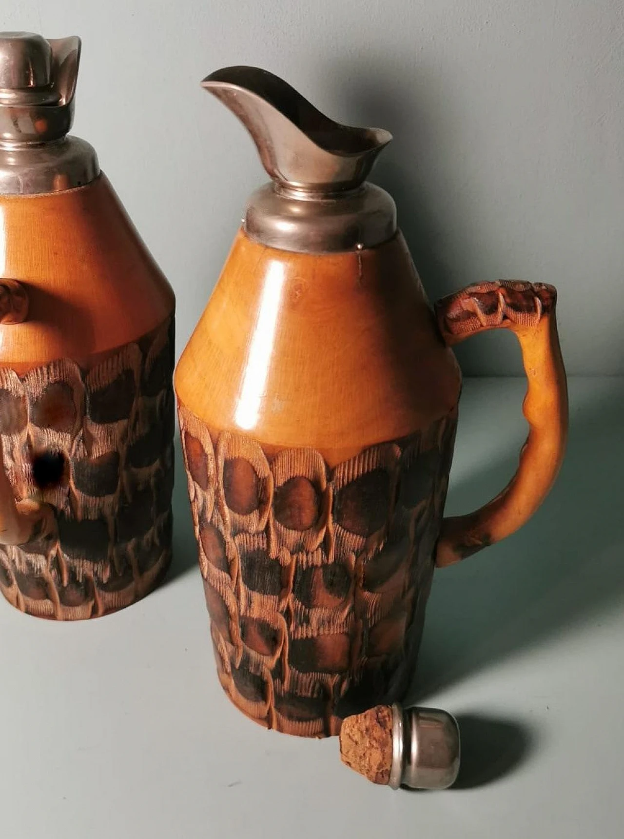 Pair of thermal jugs by Aldo Tura for Macabo, 1950s 9