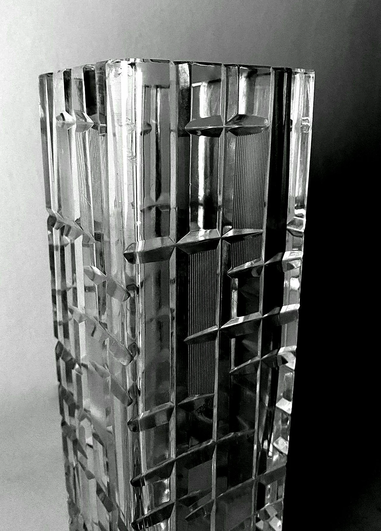 Cut and polished crystal vase, 1970s 12