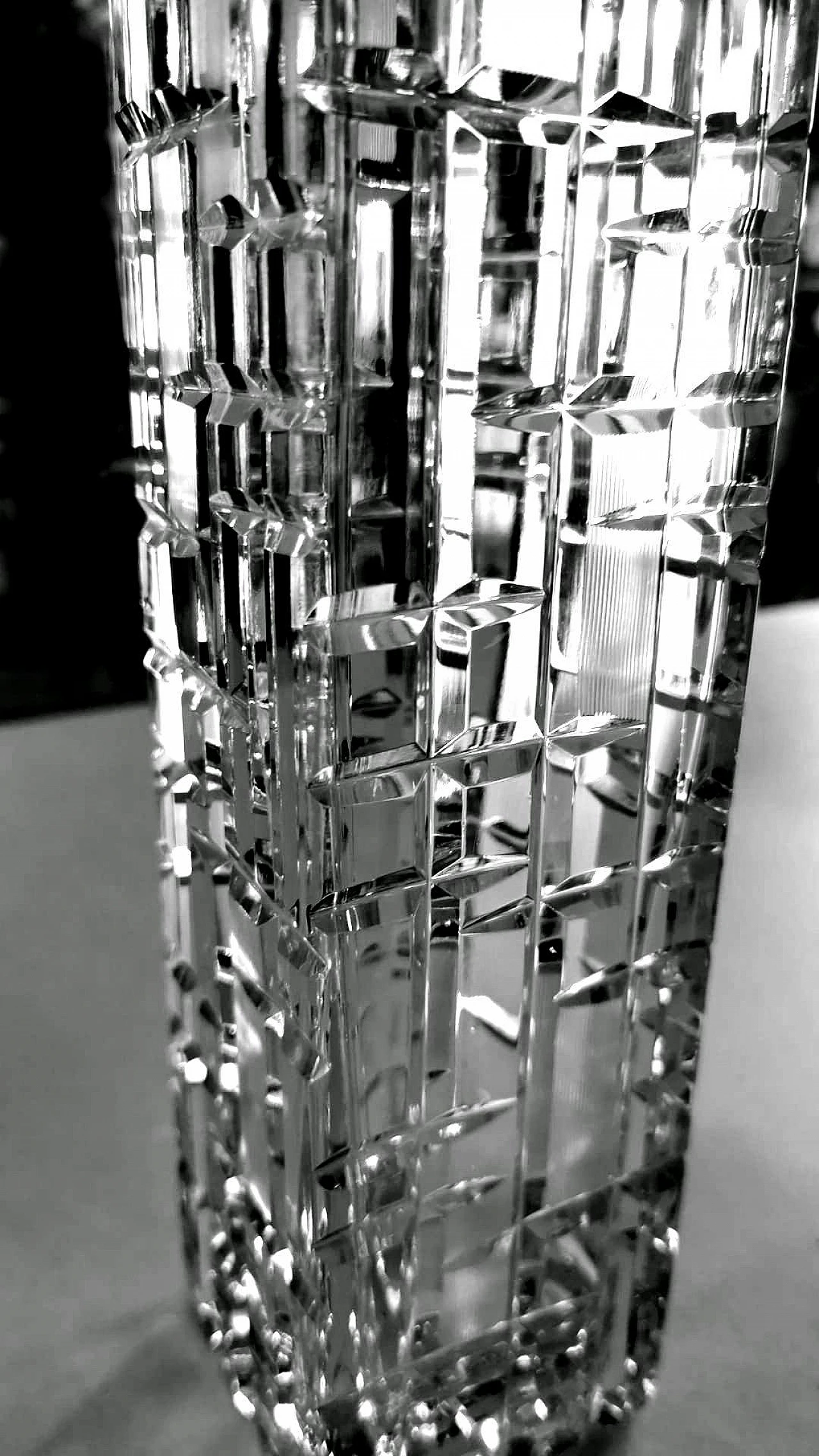 Cut and polished crystal vase, 1970s 19