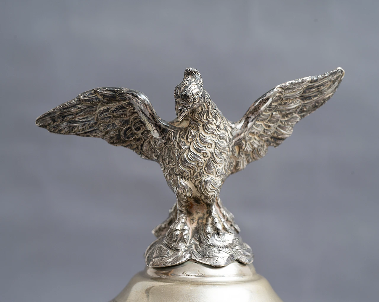 Empire Neapolitan silver centerpiece cup, early 19th century 3