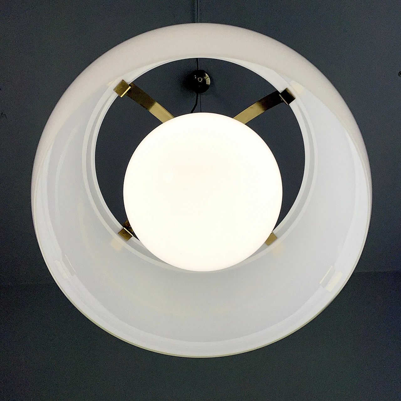 Lampada a sospensione Omega di V. Magistretti per Artemide, anni '60 6