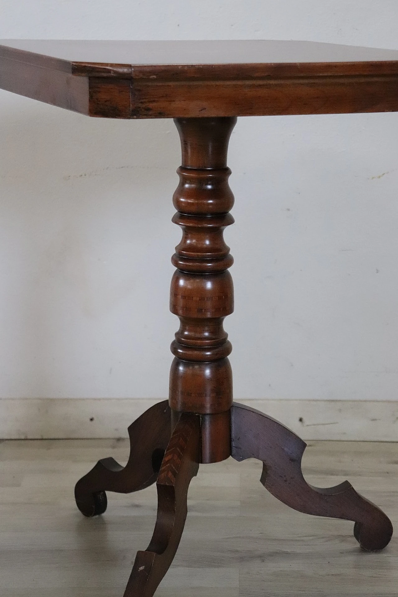 Walnut coffee table with inlaid top in Louis Philippe style, 1980s 4