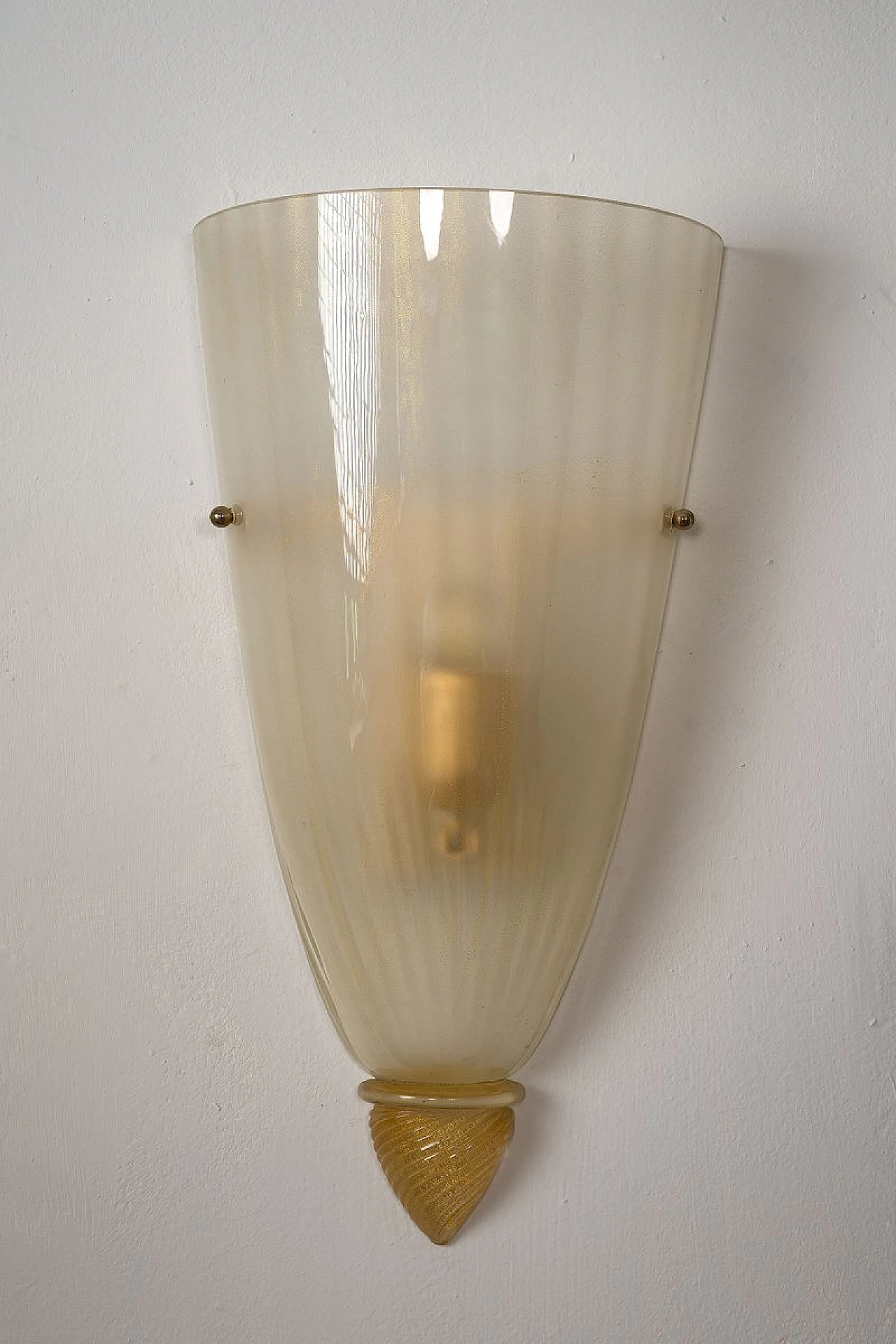 Murano glass wall sconce with gold leaf decoration, 1960s 5