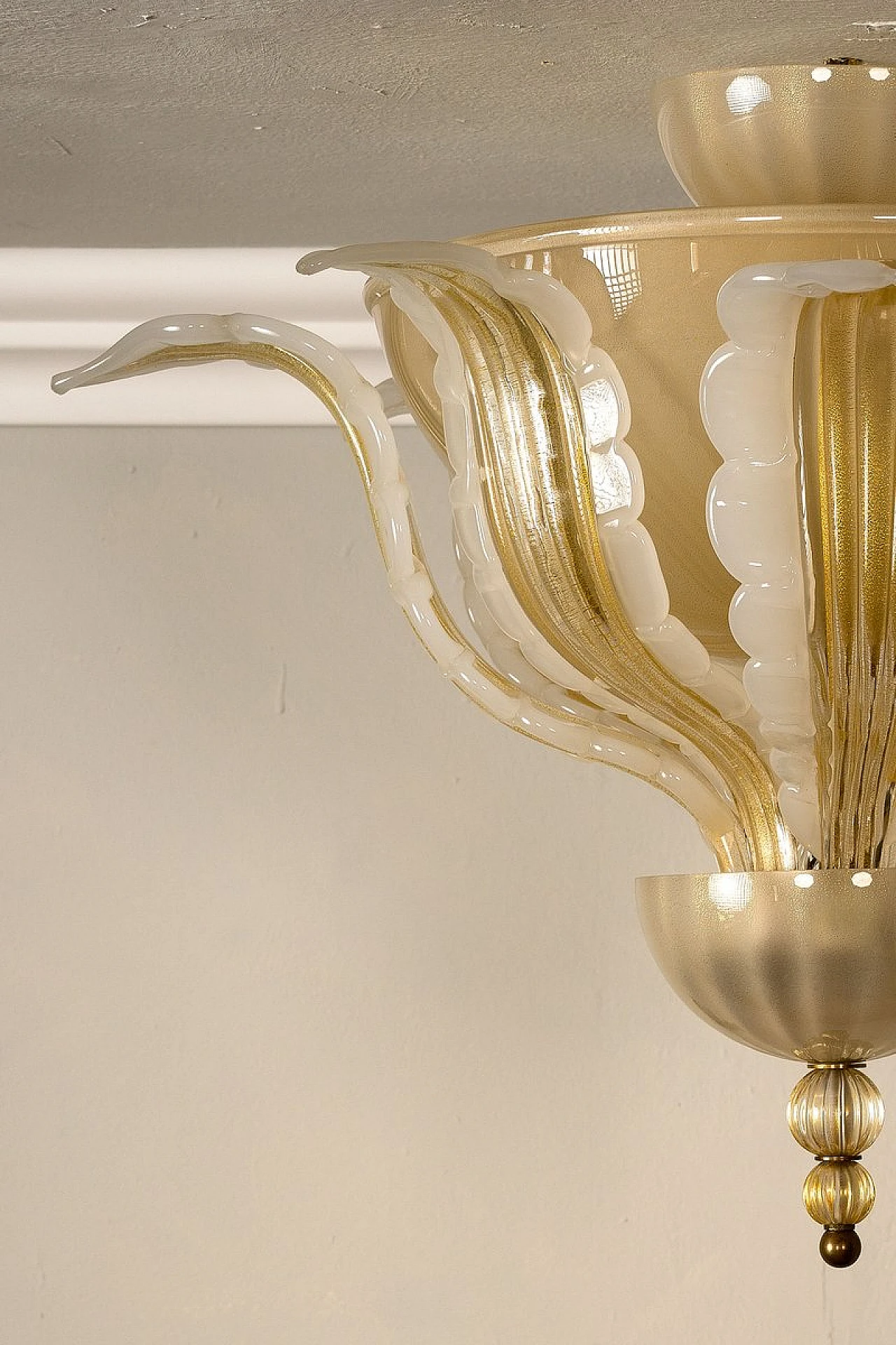 Flower-shaped ceiling lamp in Murano blown glass, 1960s 7