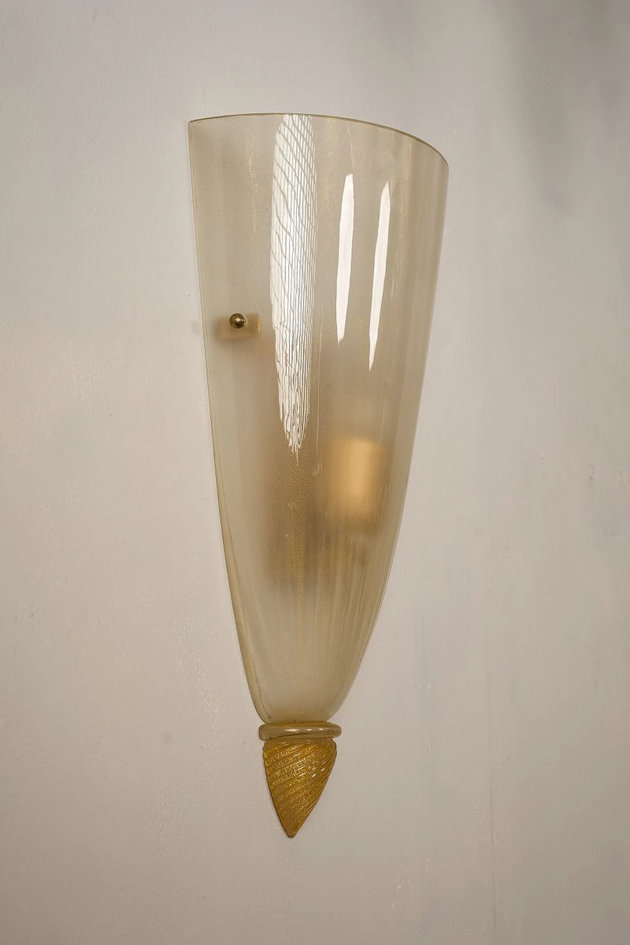 Murano glass wall sconce with gold leaf decoration, 1960s 8