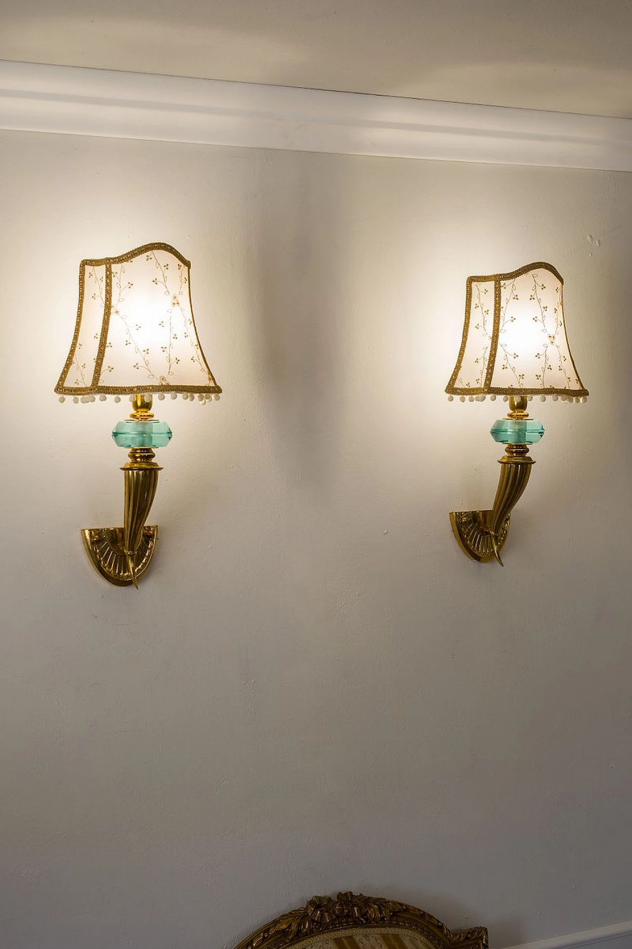 Pair of cornucopia-shaped wall lights in golden brass & crystal, 1940s 9