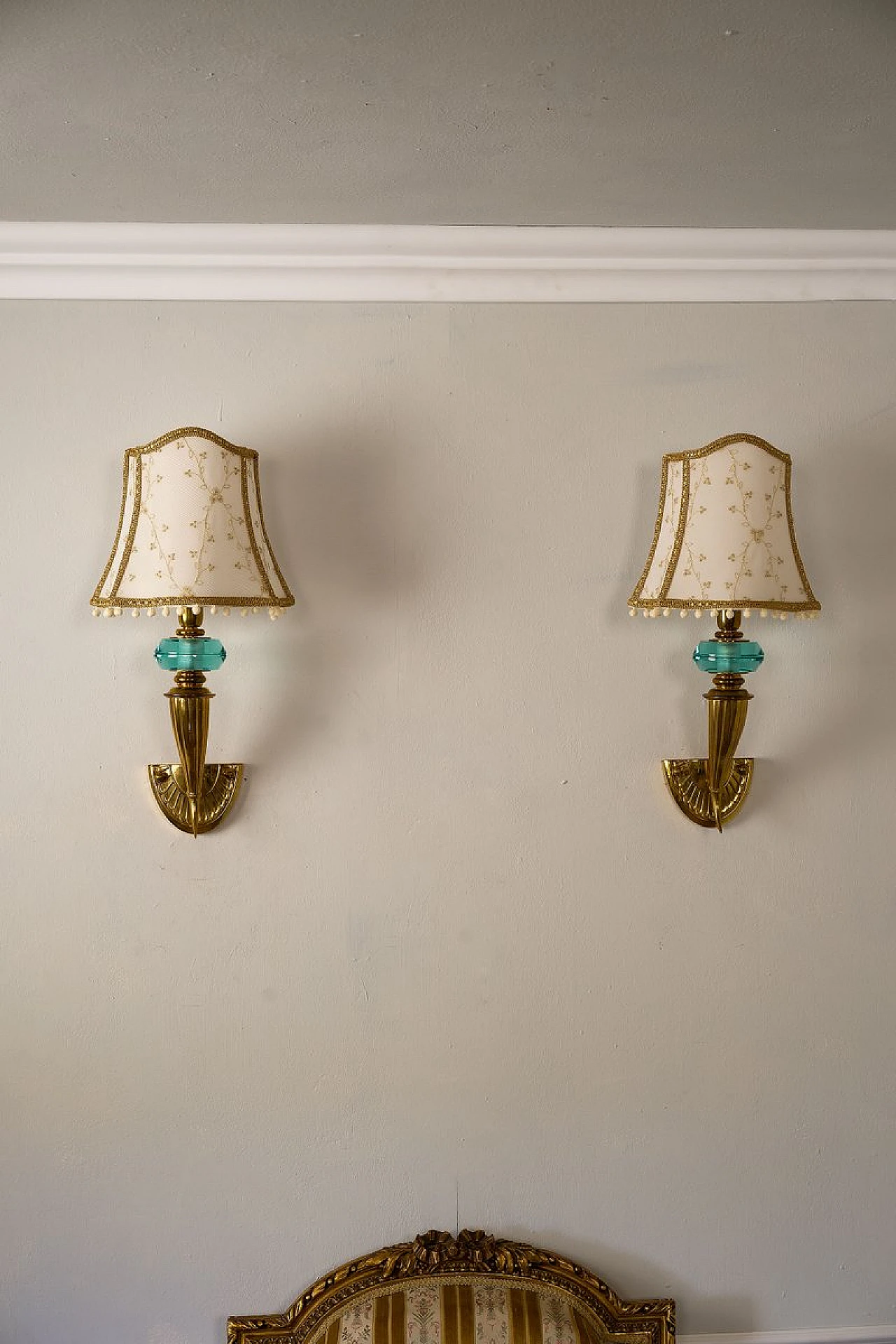 Pair of cornucopia-shaped wall lights in golden brass & crystal, 1940s 10