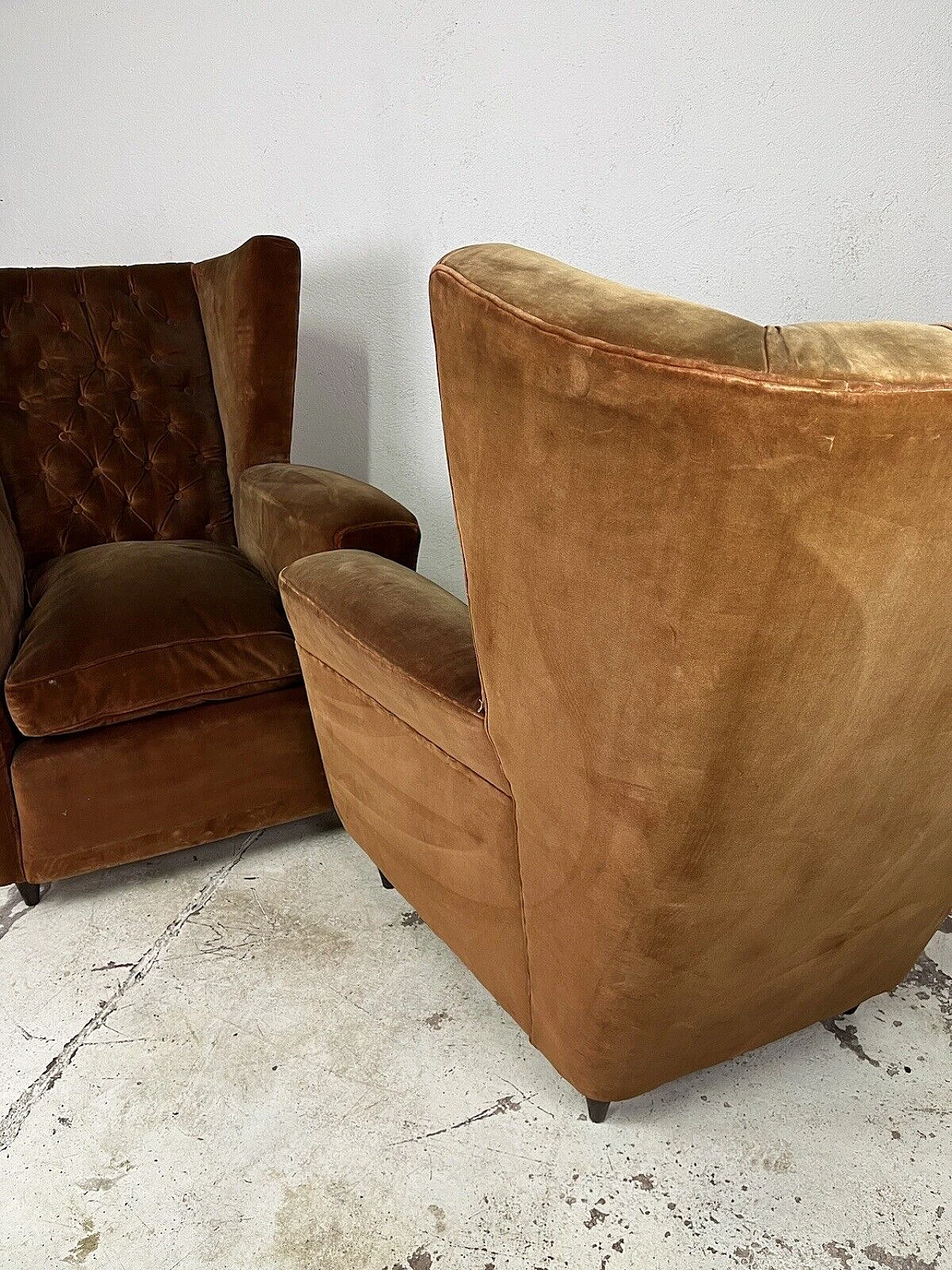 Pair of wooden and velvet armchairs by Paolo Buffa, 1950s 11