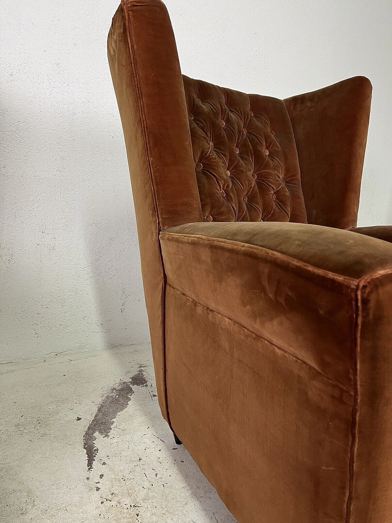 Pair of wooden and velvet armchairs by Paolo Buffa, 1950s 18